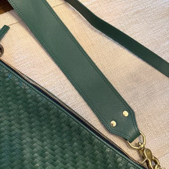 Clare V Moyen Messenger Bag in Evergreen Green Woven Zig Zag - Picture 6 of 16